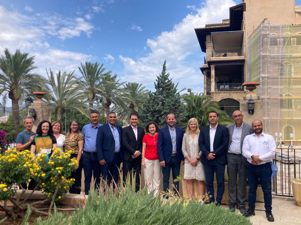 Group photo of representatives